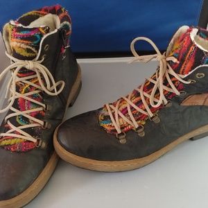 necker antistress shoes